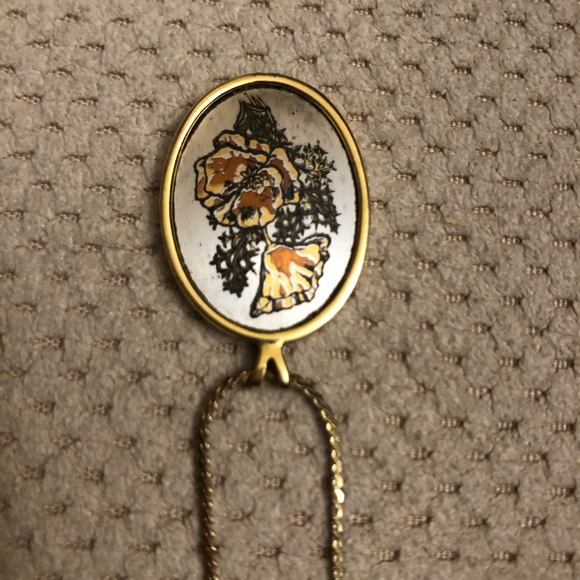 Reed and Barton Poppy Flower Oval Damascene Pendant Necklace Vintage - Picture 5 of 5